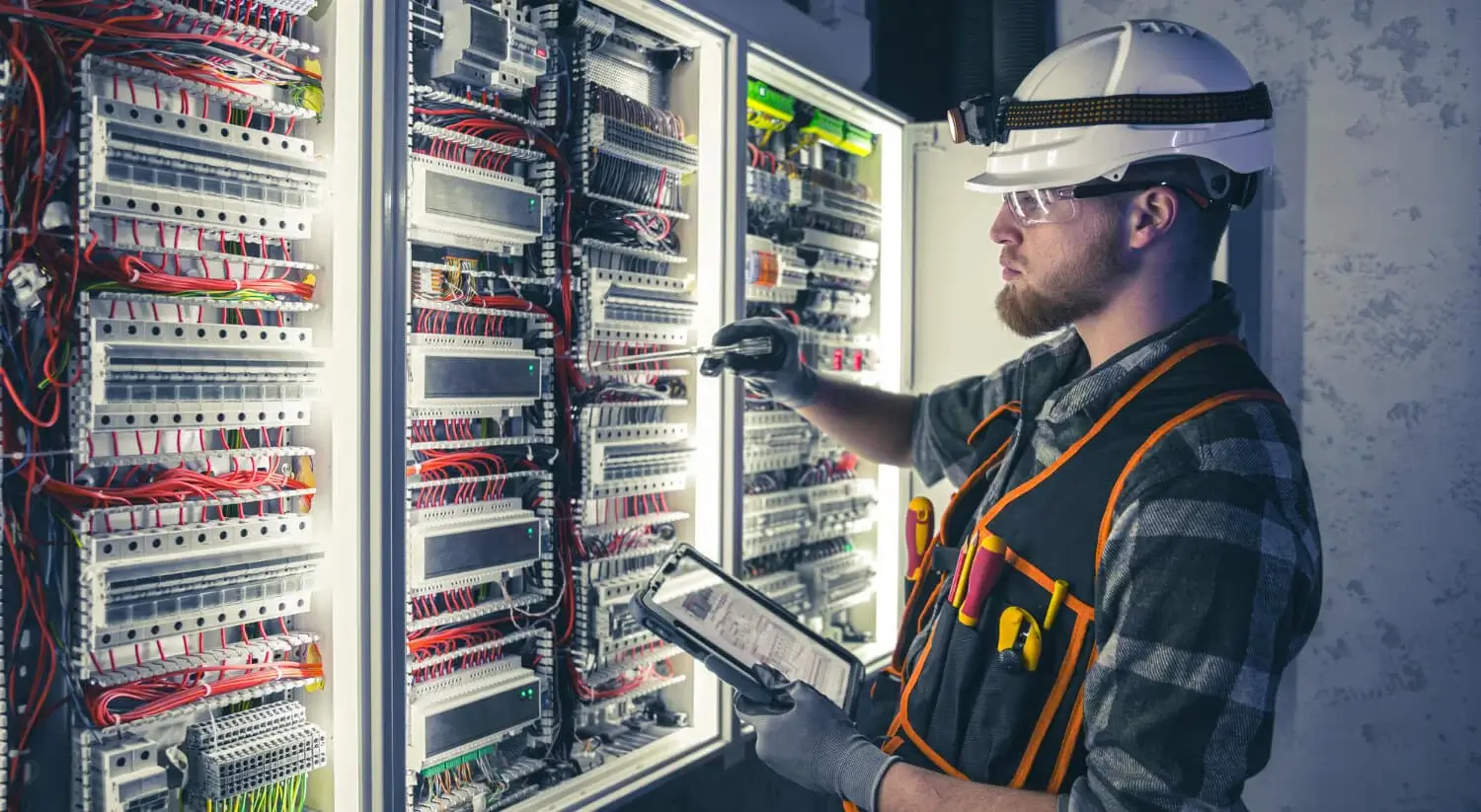 Switchgear Solution | voltronix Dubai